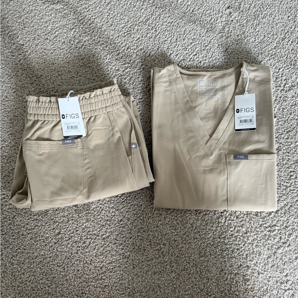 Women’s Figs Tan Scrub Set